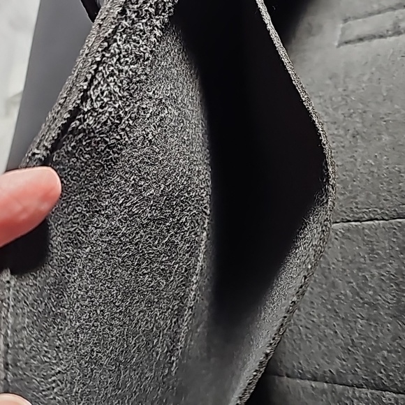 Vince Camuto Luck Tote in Black/Gray Vegan Pebbled Nordstrom Anniversary VGUC - Picture 11 of 16